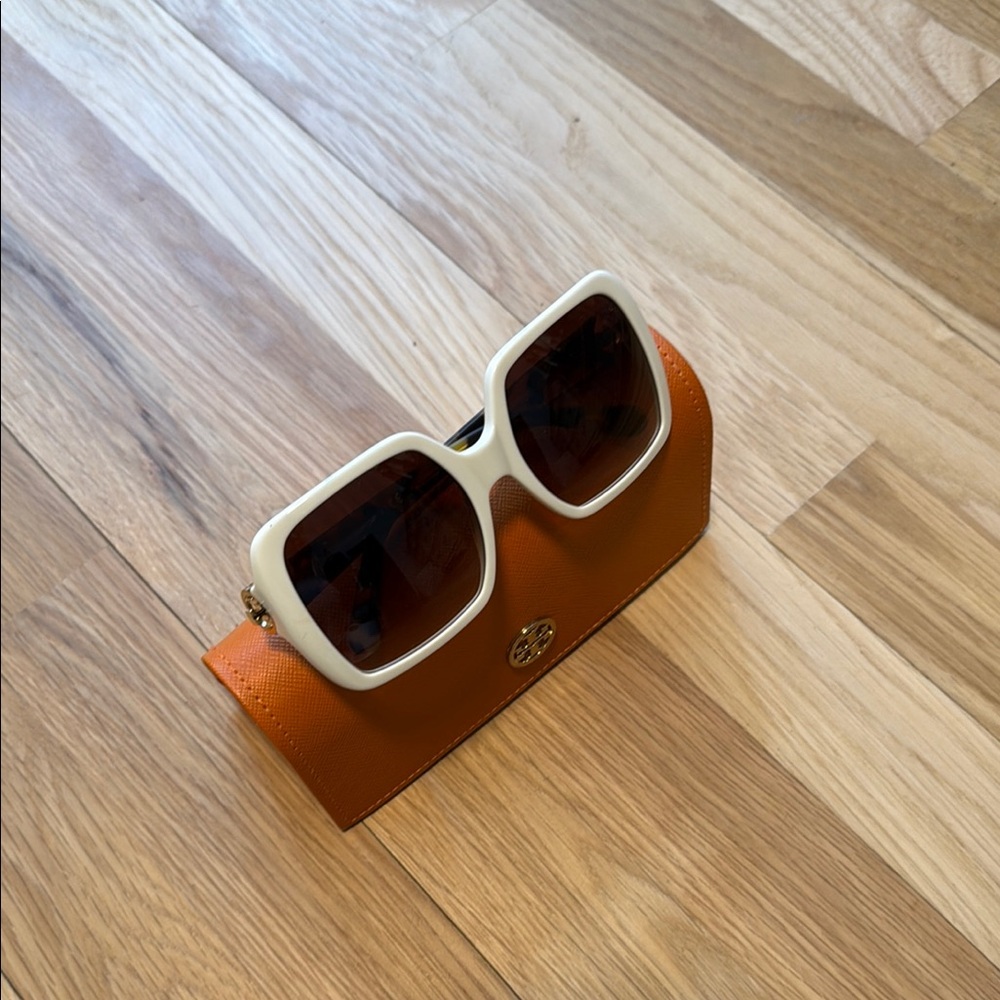 Tory Burch White and Orange Sunglasses